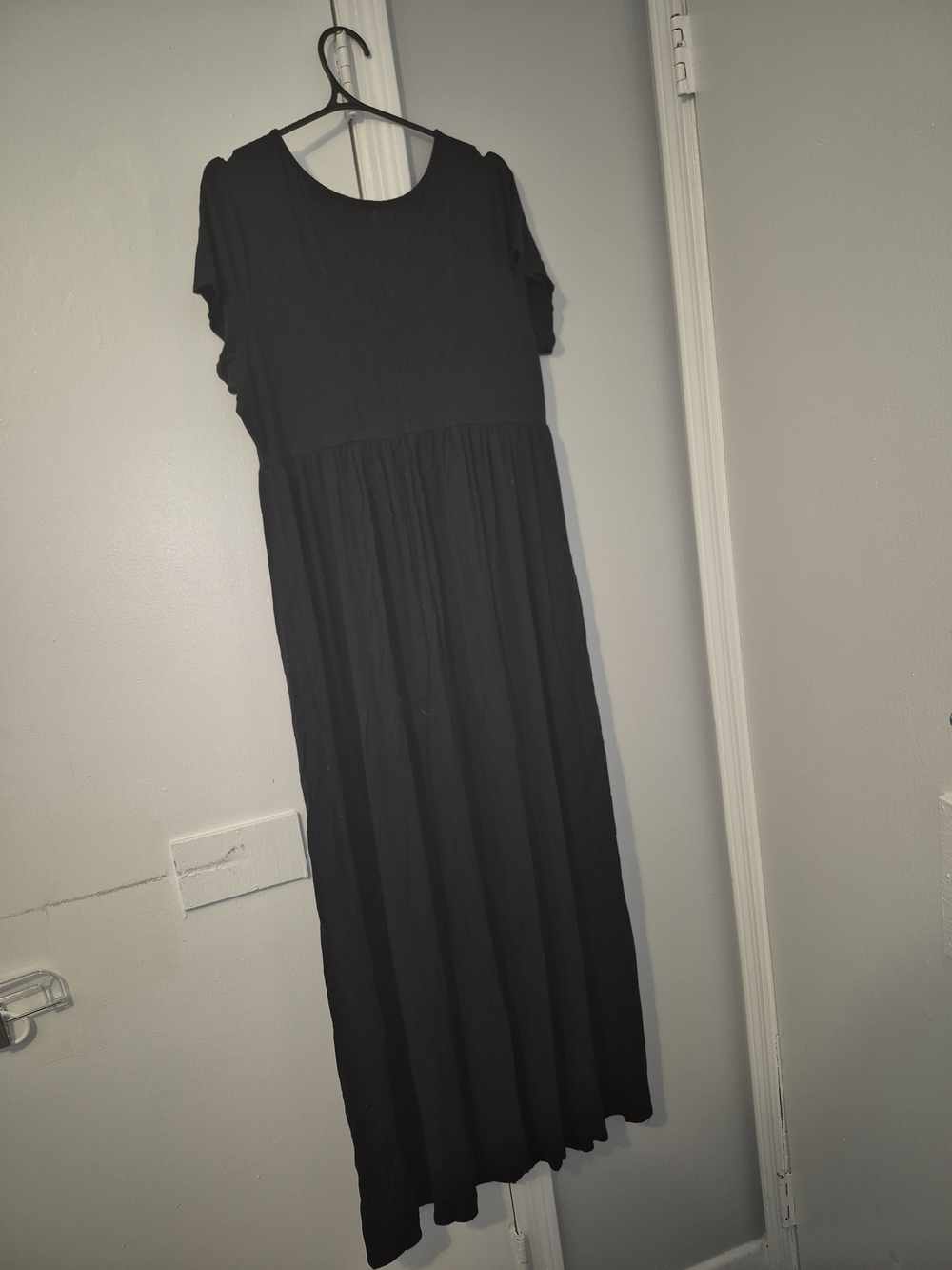 No Boundaries A-Glow Black Scoop Neck Maxi Maternity Dress Size Large - Picture 5 of 5